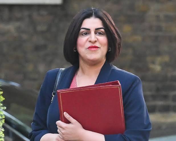 Mahmood outlines safe immigration routes plan to win over Labour left | Immigration and asylum | The Guardian