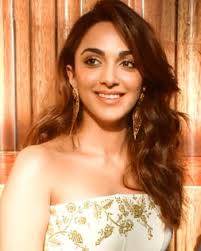 Stars Spotted -- Esha Joshi and Dilip Joshi Picture # 169228