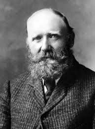 McDades bring 'intimate' holiday tradition back to John Walter Museum