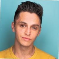 Dan Oliveri's Instagram, Twitter & Facebook