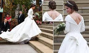 Princess eugenie's tiara choice surprised many royal watchers who had predicted she would wear the york diamond tiara — the one her mother, sarah, duchess of york, wore on her. Princess Eugenie S Wedding Dress Shows Off Her Surgery Scars Daily Mail Online