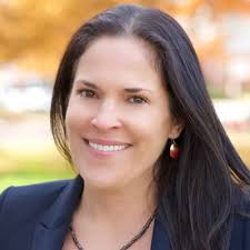 Nora Duncan's Instagram, Twitter & Facebook