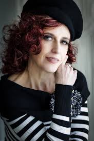 Shelly Ray's Instagram, Twitter & Facebook