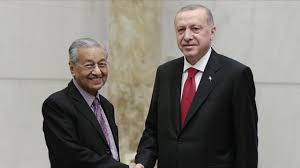 Namun pada 2018, sejarah baru telah berlaku, apabila perdana menteri malaysia dilantik. Erdogan Bertemu Dengan Bekas Perdana Menteri Malaysia