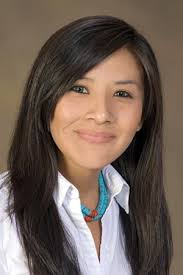 Navajo Times Editor wins leadership award. By Cindy Yurth - BegodyCandace