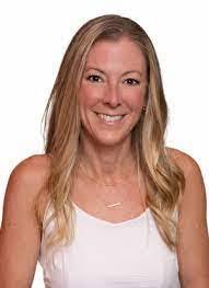 Karen Dwight's Instagram, Twitter & Facebook