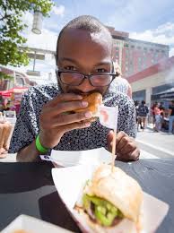 Indy Burger Battle: 17 burgers enter, 1 burger leaves in slider Thunderdome