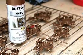 Continue to spray the primer onto the fixture until you have lightly covered over the brass or gold. Best Rustoleum Metallic Spray Paint Colors For Home Decor