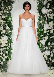 Here at hitched, we'd advise petite brides to seek out styles which have less volume, so try to avoid ballgown wedding dresses and styles. Top Tips For Wedding Dress Shopping As A Petite Bride Kleinfeld Bridal