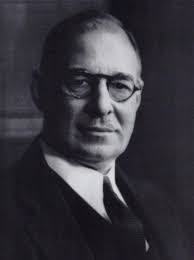 Henry Clapp's Instagram, Twitter & Facebook