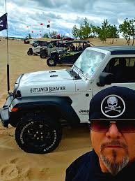 PERKS OF HAVING A JEEP GOOD GAS MILEAGE FAST ACCELERATION EXTRA TIME AND  MONEY