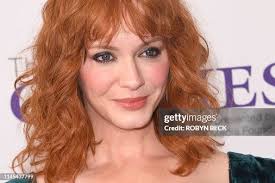 Robyn Hendricks's Instagram, Twitter & Facebook