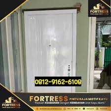 Bentuk pintu rumah yang sering anda jumpai mungkin memiliki desain 1 pintu saja. Pintu Minimalis Warna Putih Pintu Minimalis 1 Pintu Pintu Minimalis Terbaru 2019 Banjarmasin Shopee Indonesia