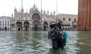 venice flooding: is venice sinking
