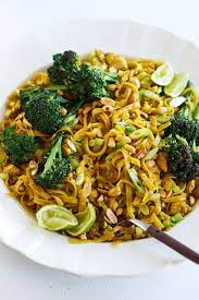 Favorite Pad Thai Recipe Vegetarian Thai Recipes Vegetarian Thai Vegetarian Recipes