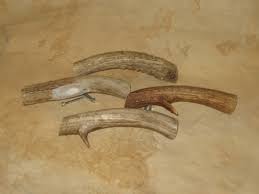 Stunning detail and realism in this hand painted poly resin antler cabinet hardware. Antler Door Handle Dh2w Antler Cabinet Hardware The Log Furniture Store