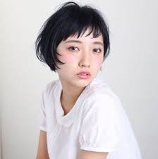 ショートさん注目 アシメ を取り入れて旬顔に hair 前髪 アシメ ショート ショートレイヤーカット 髪型