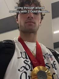 Steph Curry is having the time of his life after this Anthony Edwards ...