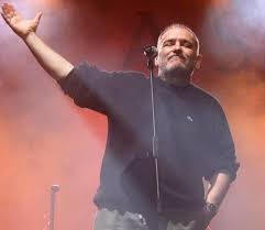 Đorđe balašević, novosađanin koji je želeo da bude fudbaler, stihove je počeo da piše u osnovnoj školi. Ostaje Mi To Sto Se Volimo Tekst Pesme DjorÄ'e Balasevic