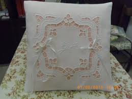 Maybe you would like to learn more about one of these? Cuscino Fedi Per Gabriella Disegno Di Mani Di Fata Asciugamani Ricamati Ricamo Ricamo A Intaglio
