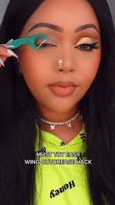 Vicky Calhoun (pixiepeas)