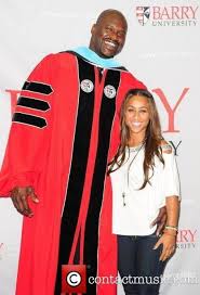 Nicole hoopz alexander is an american reality tv show contestant best known for winning the vh1 reality television shows flavor of love an. Nikki Hoopz Alexander And Shaquille O Neal Famousfix Com Post