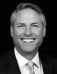 Jonathan Hubble's Instagram, Twitter & Facebook