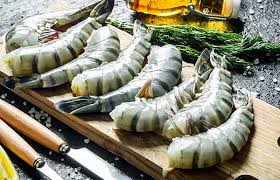 Transfer shrimp to a bowl of ice water and immerse in ice water until cold; Wild Black Tiger Prawns Big Buttery Prawns