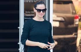 Jen ist völlig einverstanden damit, dass ben mit j.lo ausgeht. Jennifer Garner Ihre Kinder Sollen Landluft Schnuppern