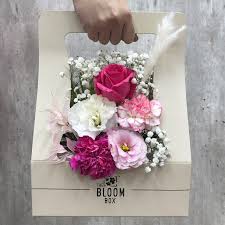 Get your mother's day flowers today! Mothers Day Singapore Design Corral