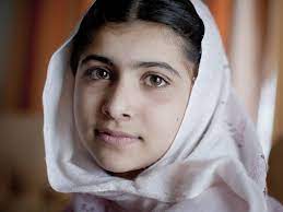 She is the daughter of ziauddin and tor pekai yousafzai and has two younger brothers. Malala Yousafzai Death Did Not Want To Kill Me Abc News
