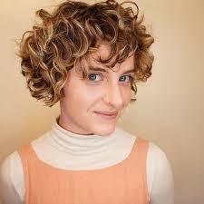 Choosing the right curly hairstyles 2020 is the main key. 51 Best Short Curly Bobs For A Chic Look In 2021