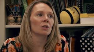 Nicole Crandall's Instagram, Twitter & Facebook