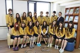 Vas a ver como dentro de un mes hablo catalán que me las pelo. Idols Que Estudiaron En Sopa K Pop Amino