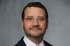 Dale Lin's Instagram, Twitter & Facebook