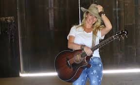 Casey Kearney sings 'God Bless America' at Atlanta Braves game