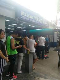 Nasi lemak wanjo yang terletak di kampung baru ini boleh dikatakan popular dalam kalangan pencinta nasi lemak. 15 Best Nasi Lemak In Kl Pj To Whet Your Appetite Updated