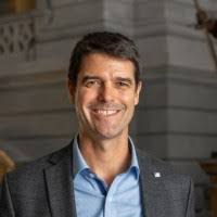 50+ "Bortoluzzi" profiles