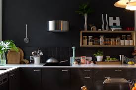 Jun 08, 2021 · a deep dark blue. Black Is The New Black 8 Deliciously Dark Kitchens Apartment Therapy