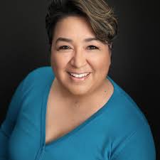 Veronica Faz's Instagram, Twitter & Facebook