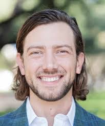 Derek Harmon's Instagram, Twitter & Facebook