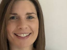 Andrea Rix's Instagram, Twitter & Facebook