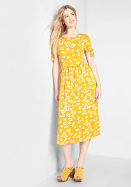 In The Spring Of Things Midi Dress In L In 2020 Yellow Midi Dress Floral Midi Dress Dresses