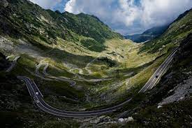 Traseul prezinta o mare atractie pentru turisti datorita peisajelor fascinante sal,stie cineva cand se deschide dn7c transfagarasan anul acesta?ms. Transfagarasan Obiective Turistice Harta Romaniei