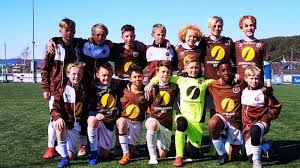 Mjøndalen hadde 9 skot totalt der 5 skot traff mellom stengene. Akademiet Oppstart For 07 08 Argangen Mjondalen If