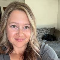 Vicki Glaze's Instagram, Twitter & Facebook