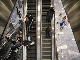Estudio Explica Por Que No Debemos Subir Caminando Las Escaleras Mecanicas