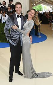 With great music comes great tours, and lopez has hosted multiple over the course of her career. Darren Rovell On Twitter Metgala Matchup Tonight Tom Gisele Estimated Net Worth 600 Million A Rod J Lo Estimated Net Worth 800 Million Https T Co N1btbf4fzb
