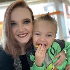 Courtney Gabbard's Instagram, Twitter & Facebook