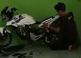 Motor yang digunakan sebagai herex biasanya adalah honda cb,gl,mp dan tiger. Main Modifikasi Honda Tiger Ibu Dari Remaja Ini Ancam Jual Motor Gridoto Com